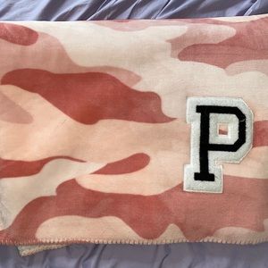 PINK Pink Camo Sherpa Blanket